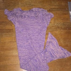 mermaid fishtail knit blanket